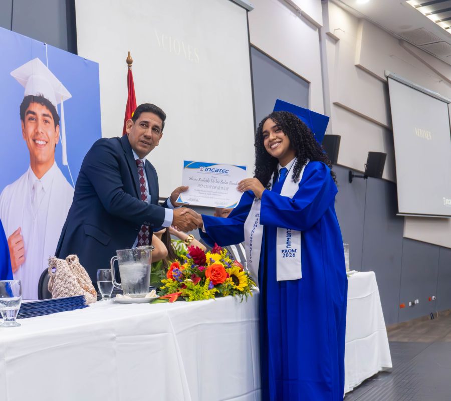 Orgullo INCATEC: Revive los mejores momentos de la Entrega de Certificados 2026-A