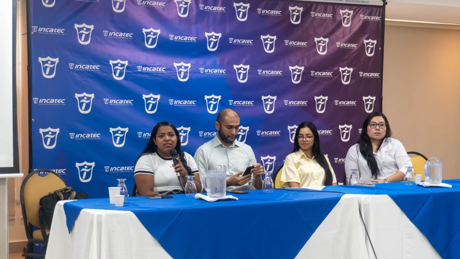 Feria de empleabilidad conecta a nuestros egresados con empresas de la región